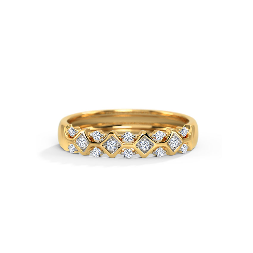 Gold ring set with diamonds